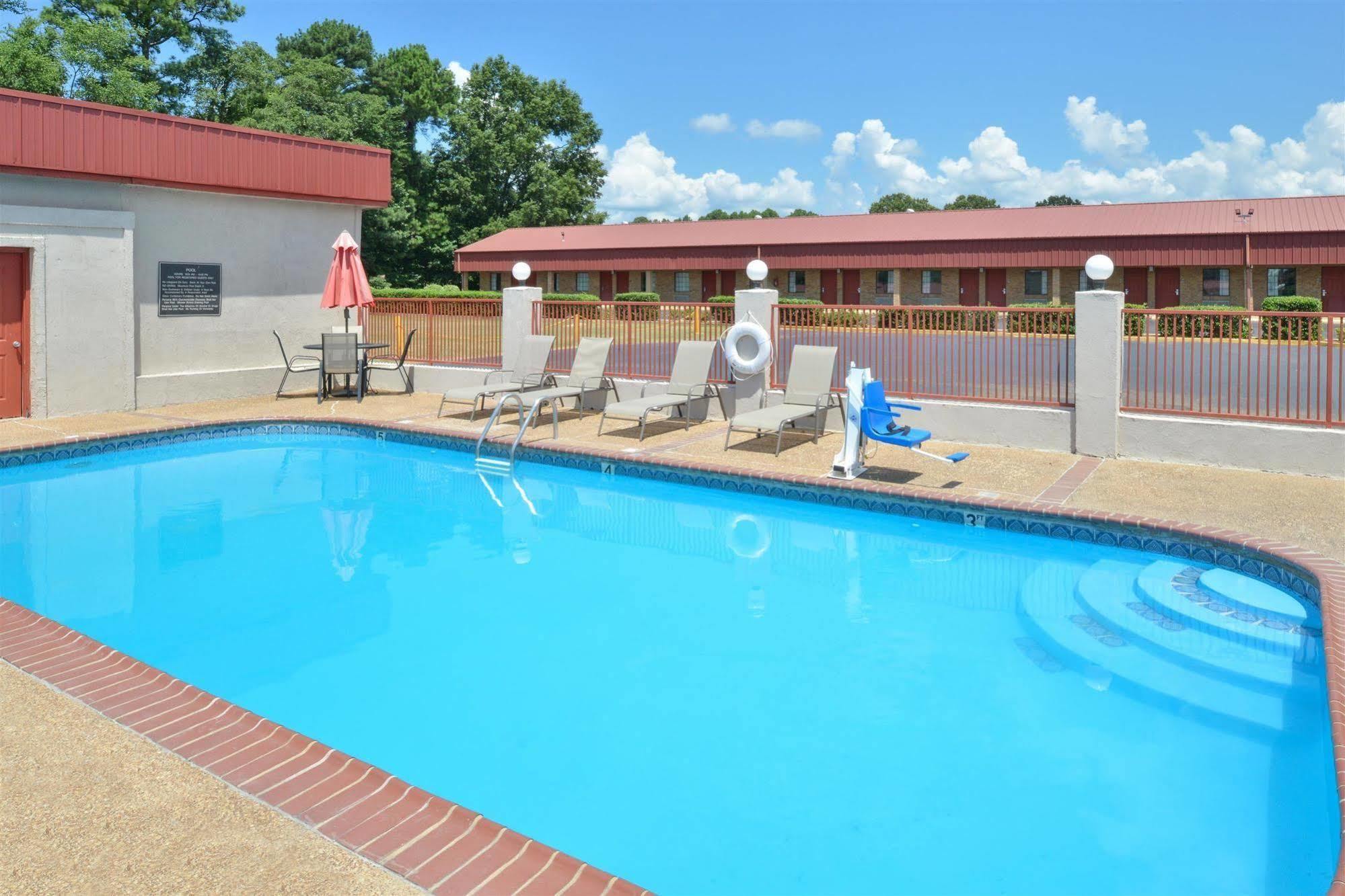 Americas Best Value Inn - Batesville Eksteriør billede